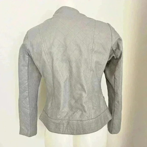 Stunning Women's Gray Quilted 100% Leather Moto Jacket - Size Small - Picture 9 of 15